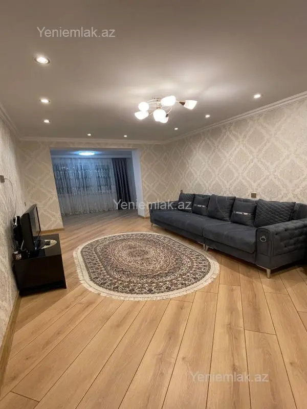 Satılır 1 otaqlı köhnə tikili 32 m²