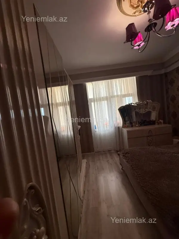 Satılır 2 otaqlı yeni tikili 76 m²