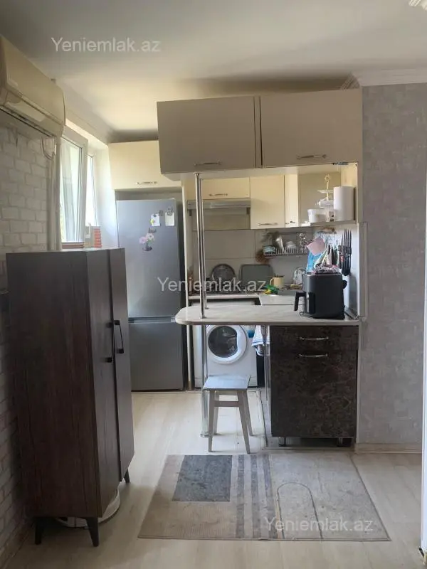 Satılır 2 otaqlı köhnə tikili 30 m²