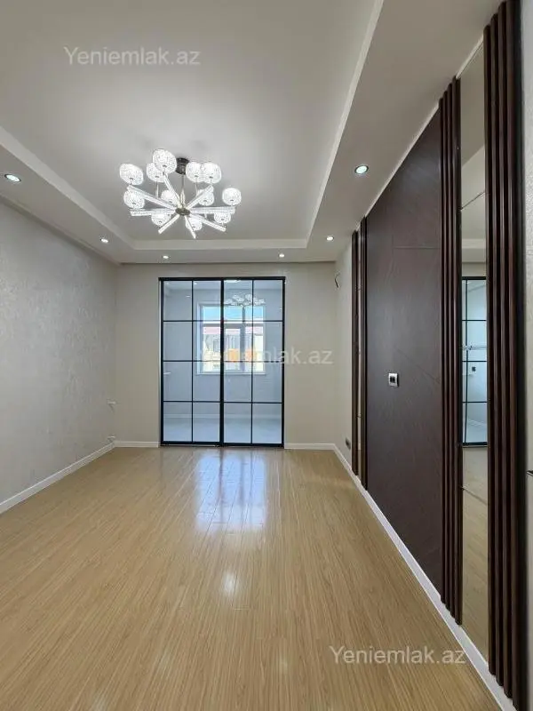 Satılır 3 otaqlı yeni tikili 74 m²