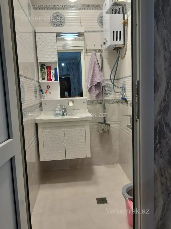 Satılır 3 otaqlı köhnə tikili 70 m²
