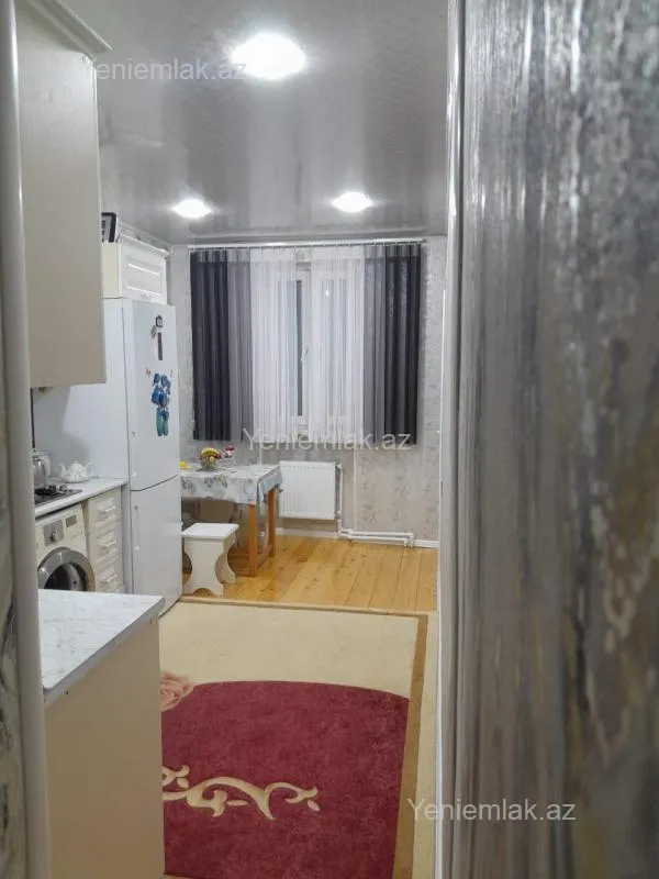 Satılır 3 otaqlı köhnə tikili 70 m²