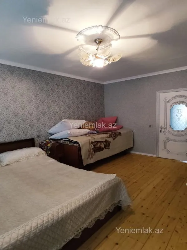 Satılır 3 otaqlı köhnə tikili 70 m²
