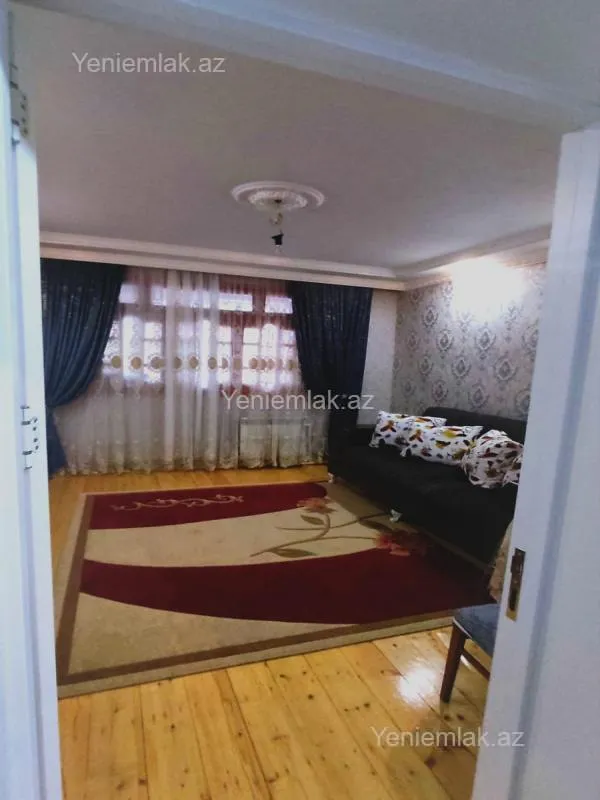 Satılır 3 otaqlı köhnə tikili 70 m²