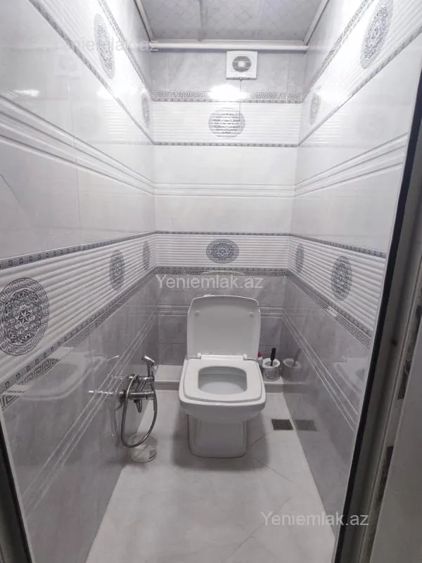 Satılır 3 otaqlı köhnə tikili 70 m²