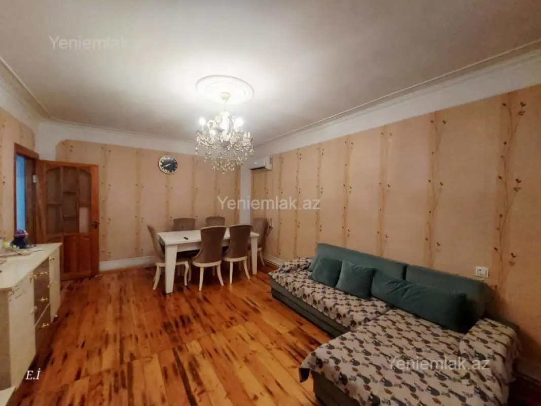 Satılır 3 otaqlı köhnə tikili 72 m²