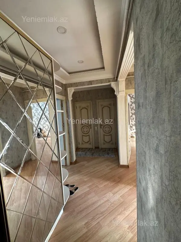 Satılır 3 otaqlı köhnə tikili 80 m²