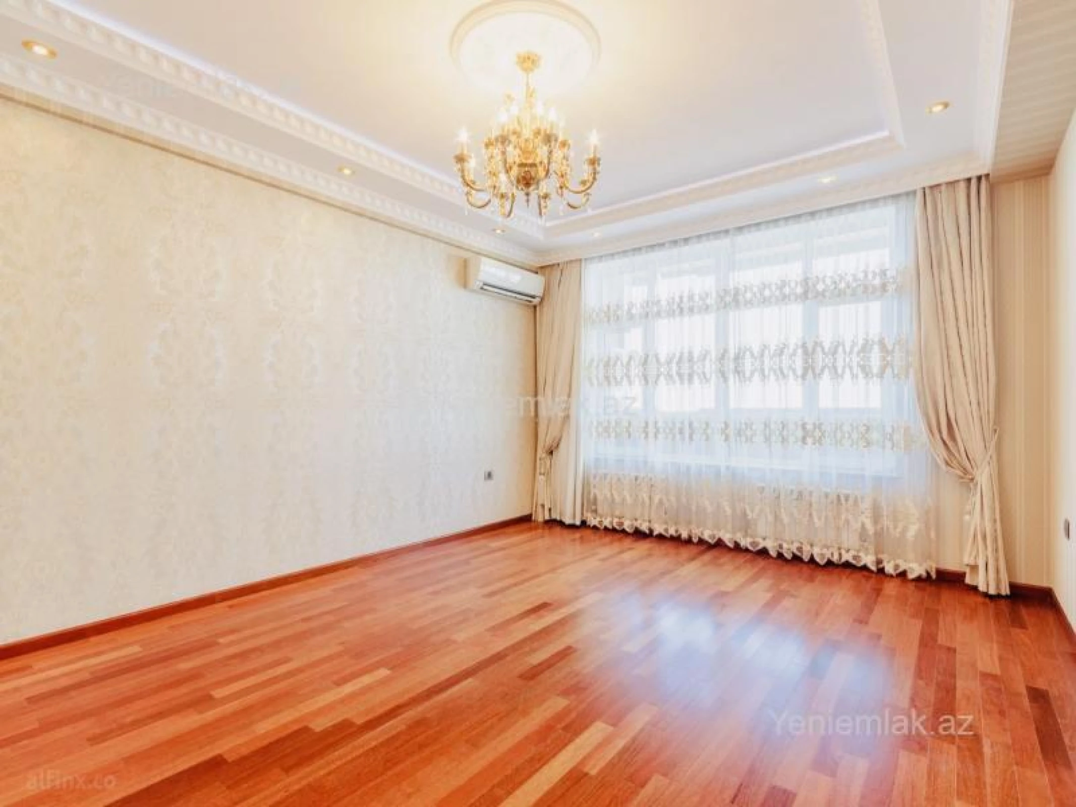 Satılır 3 otaqlı yeni tikili 137 m²