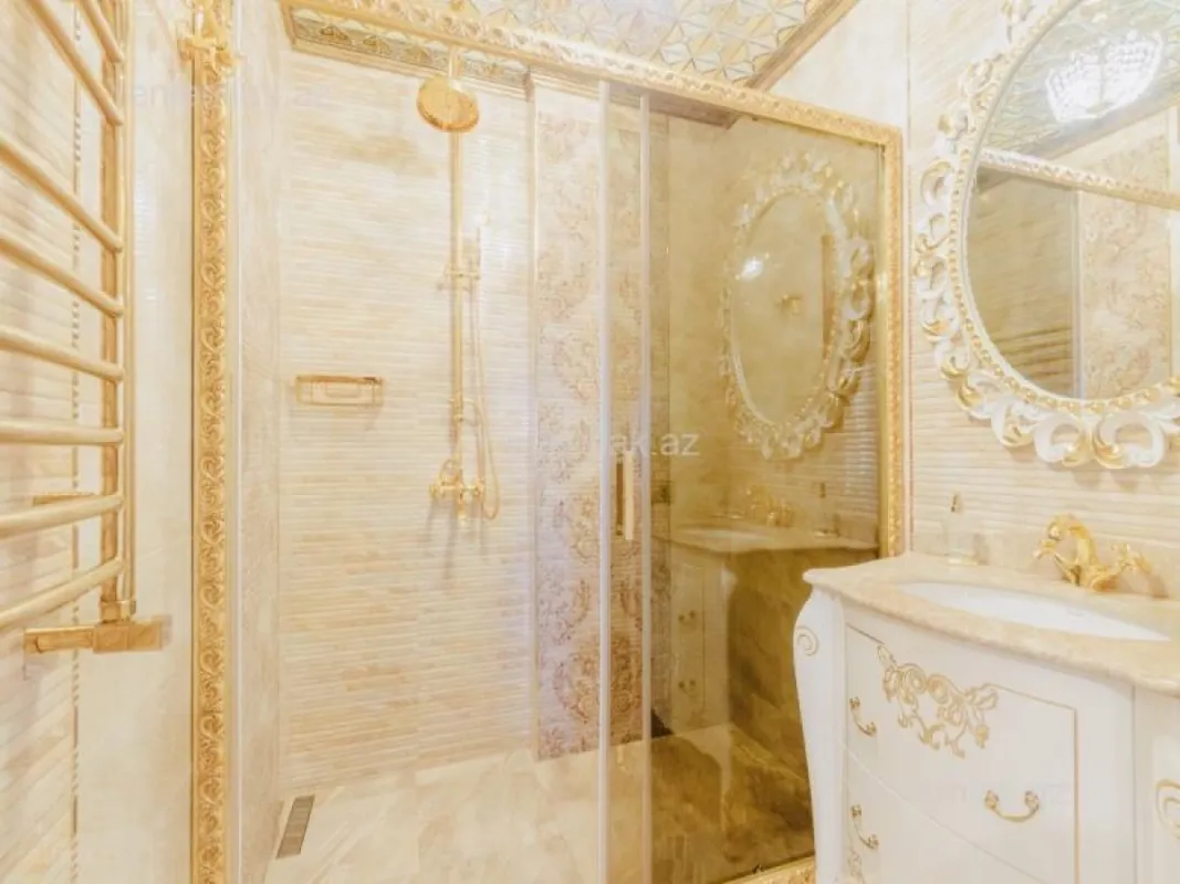 Satılır 3 otaqlı yeni tikili 137 m²