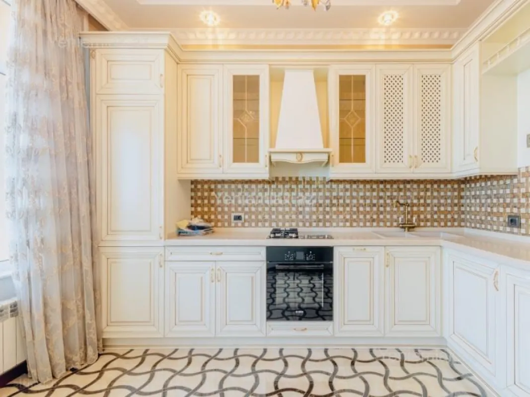 Satılır 3 otaqlı yeni tikili 137 m²