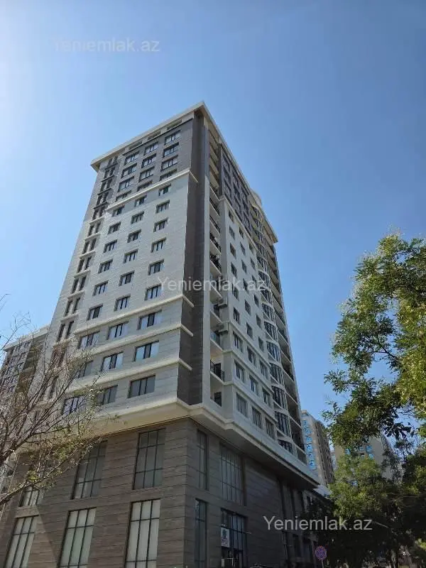 Satılır 3 otaqlı yeni tikili 115 m²