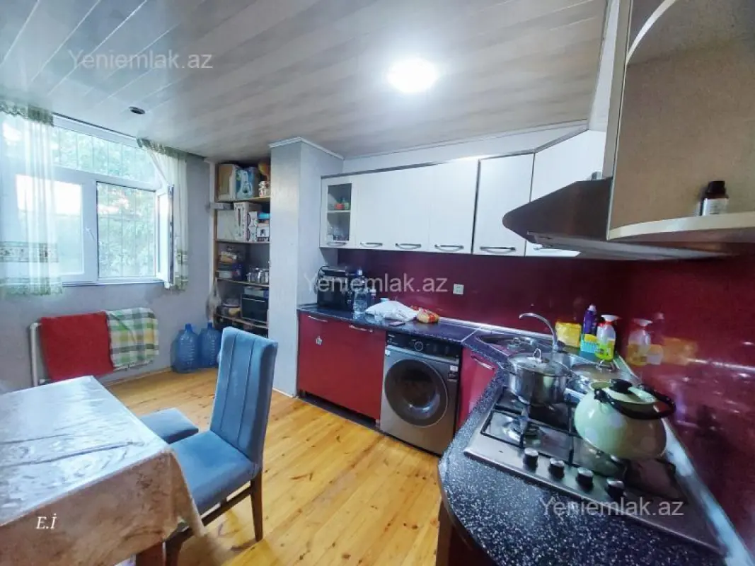 Satılır 2 otaqlı köhnə tikili 57 m²