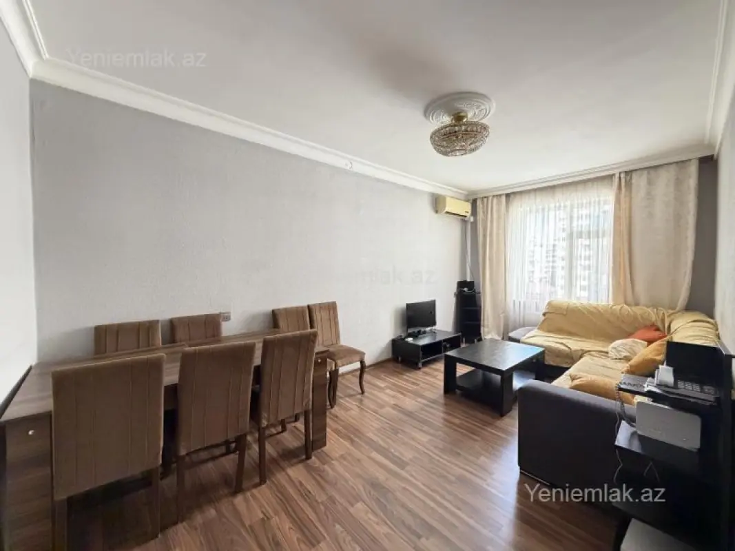 Satılır 2 otaqlı köhnə tikili 50 m²