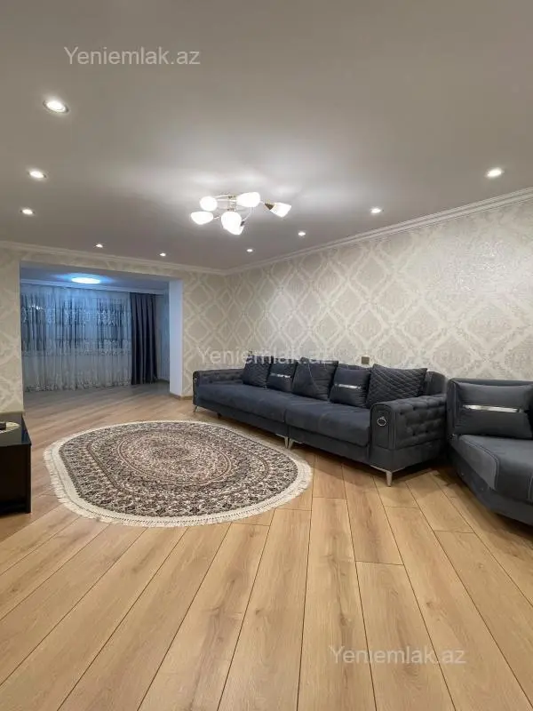 Satılır 1 otaqlı köhnə tikili 32 m²
