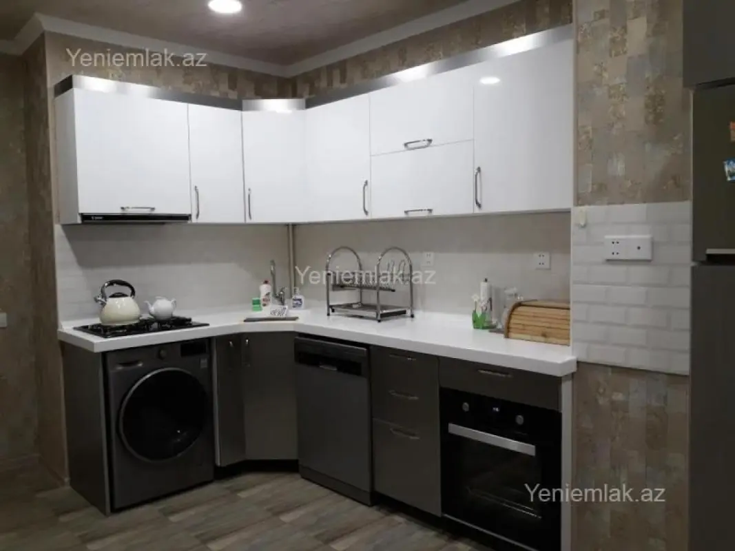 Satılır 3 otaqlı köhnə tikili 75 m²