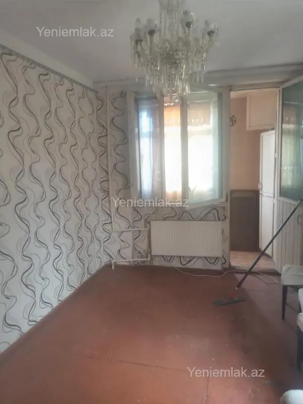 Satılır 1 otaqlı köhnə tikili 34 m²