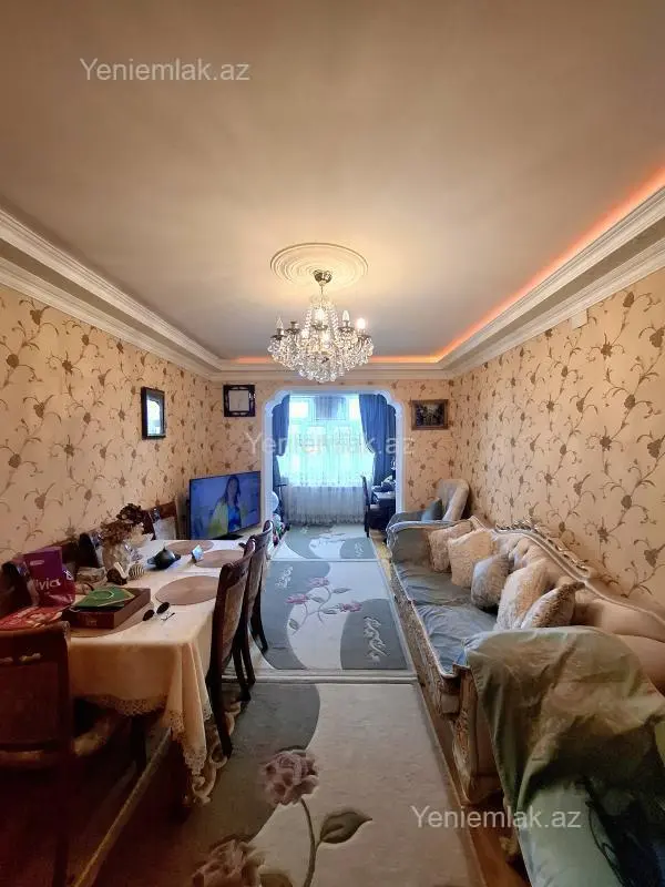 Satılır 3 otaqlı köhnə tikili 70 m²