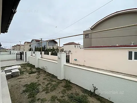 Satılır 5 otaqlı həyət evi 260 m²