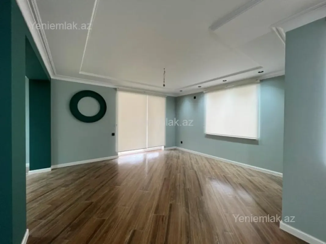 Satılır 5 otaqlı həyət evi 260 m²