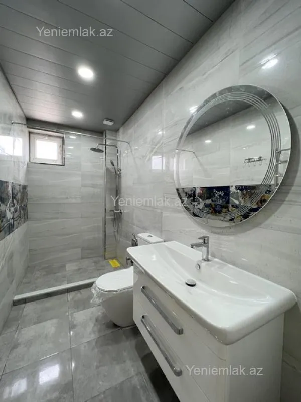 Satılır 5 otaqlı həyət evi 260 m²