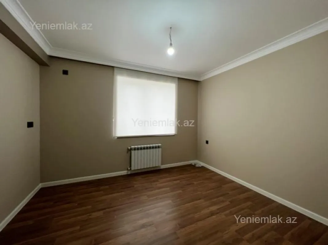 Satılır 5 otaqlı həyət evi 260 m²