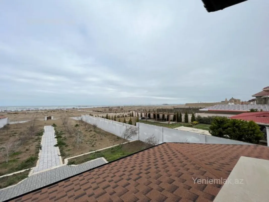 Satılır 5 otaqlı həyət evi 320 m²