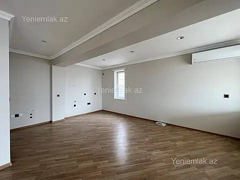 Satılır 5 otaqlı həyət evi 320 m²