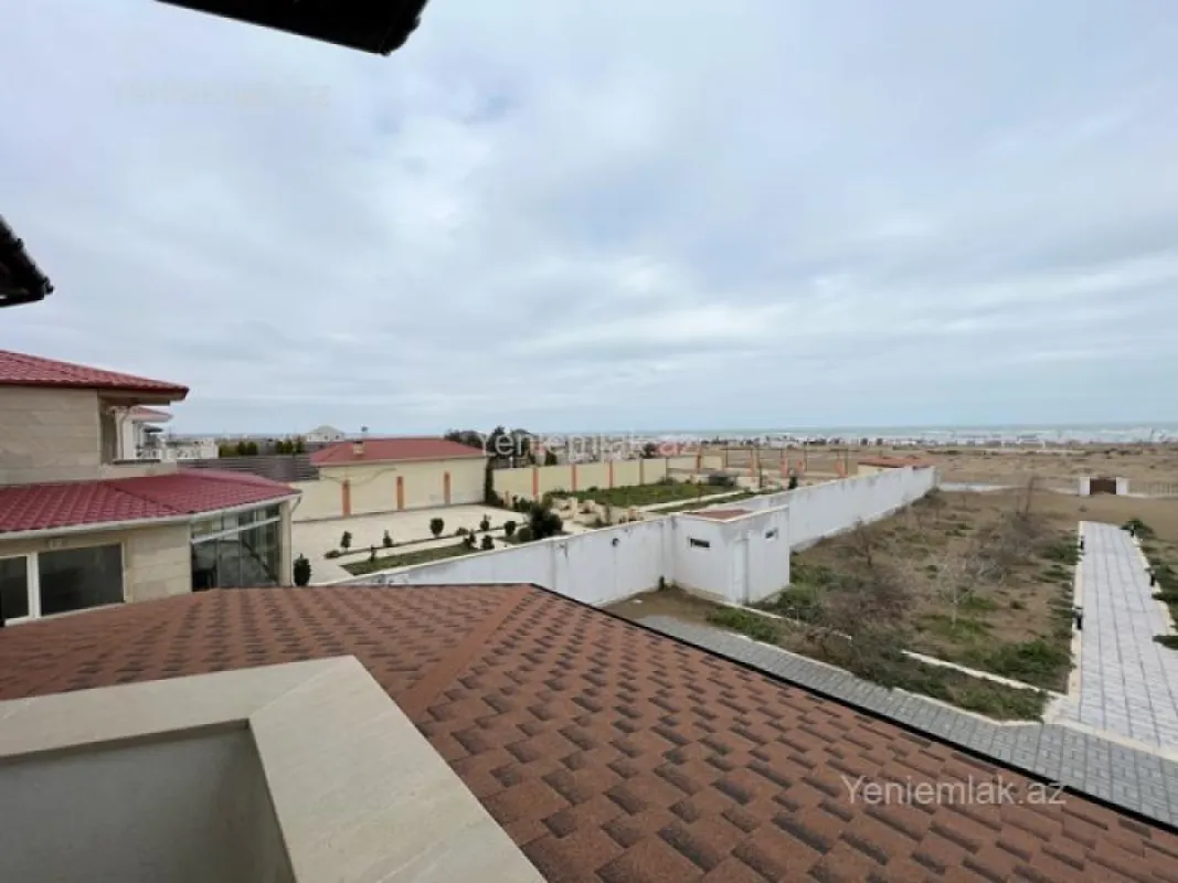 Satılır 5 otaqlı həyət evi 320 m²