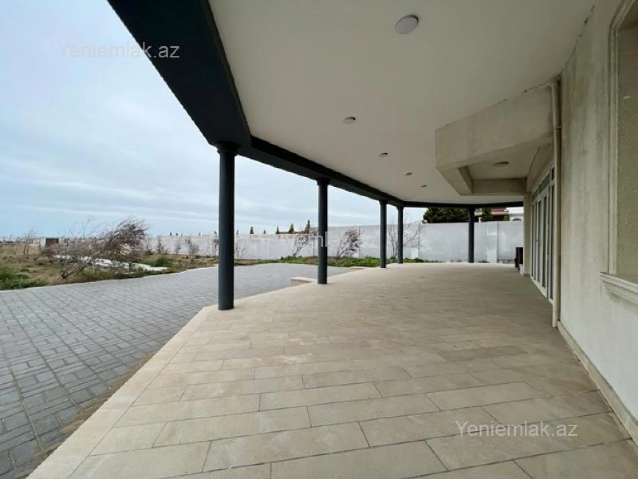 Satılır 5 otaqlı həyət evi 320 m²