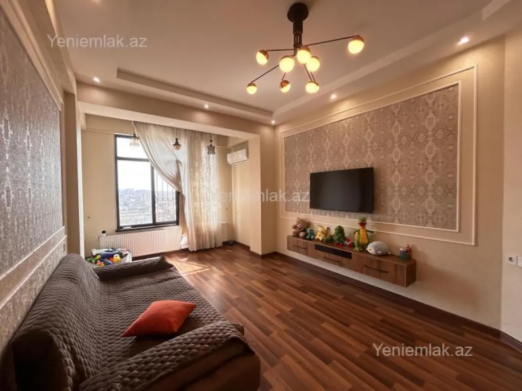 Satılır 3 otaqlı yeni tikili 85 m²
