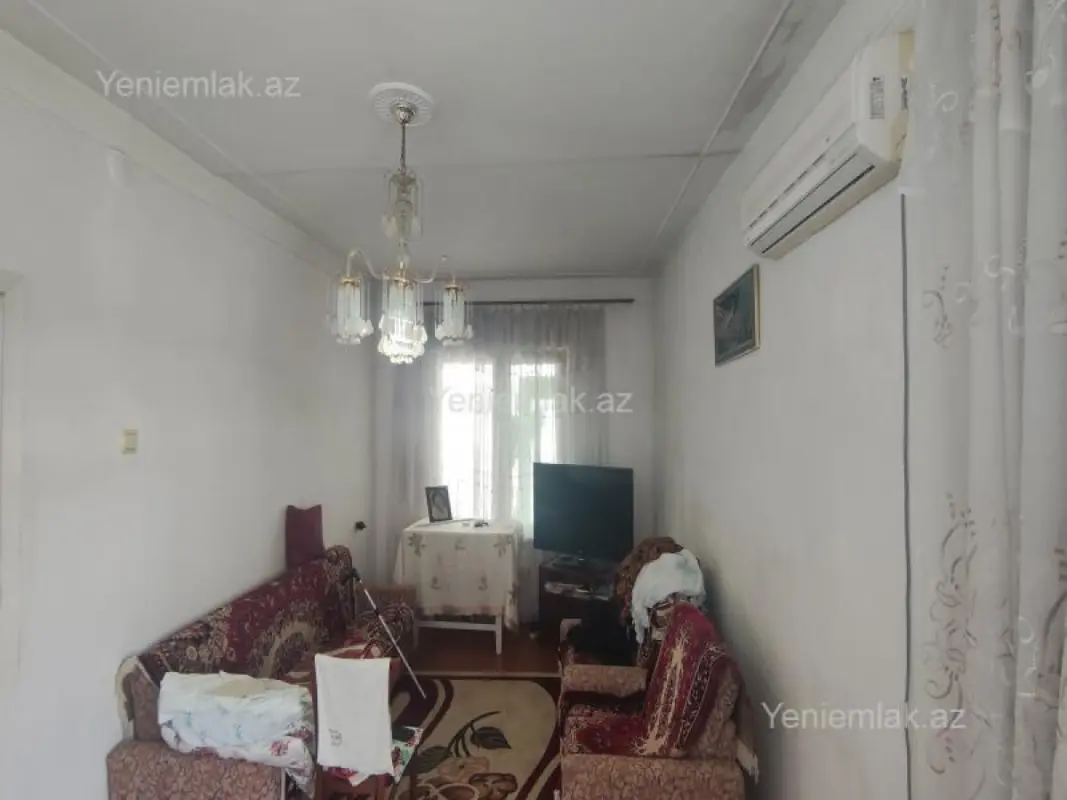 Satılır 1 otaqlı köhnə tikili 36 m²