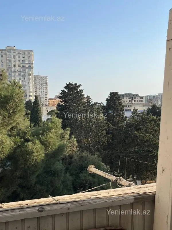 Satılır 2 otaqlı köhnə tikili 40 m²