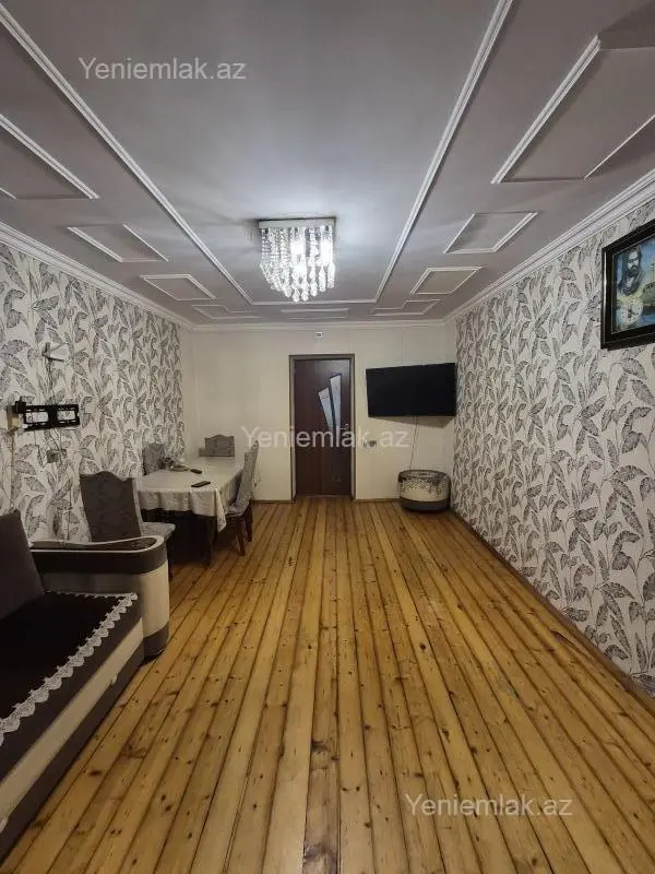 Satılır 3 otaqlı köhnə tikili 68 m²