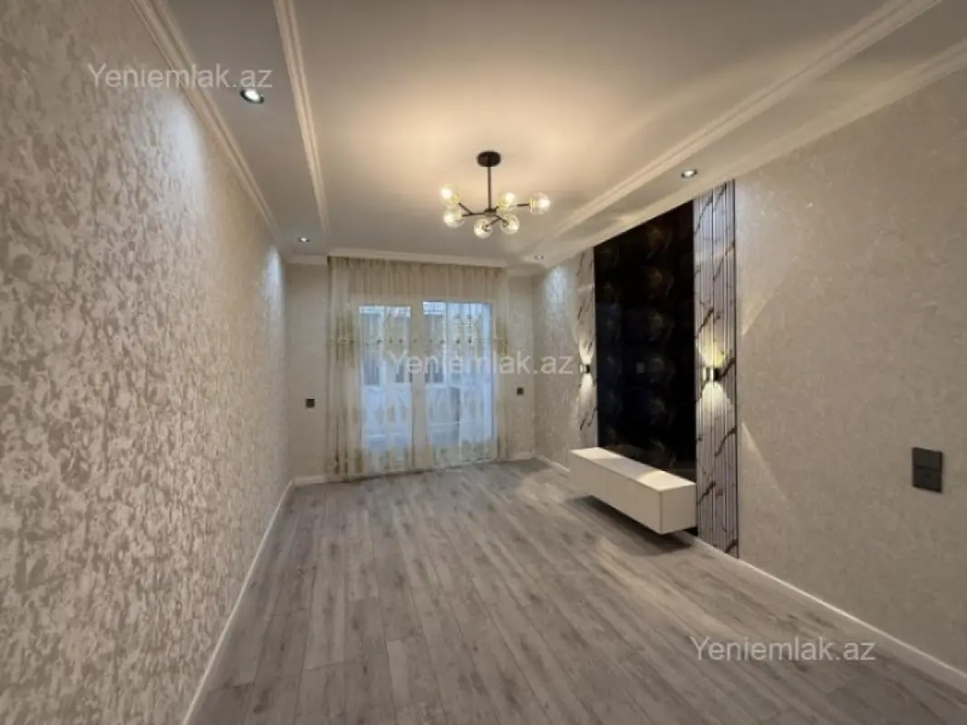 Satılır 2 otaqlı köhnə tikili 40 m²