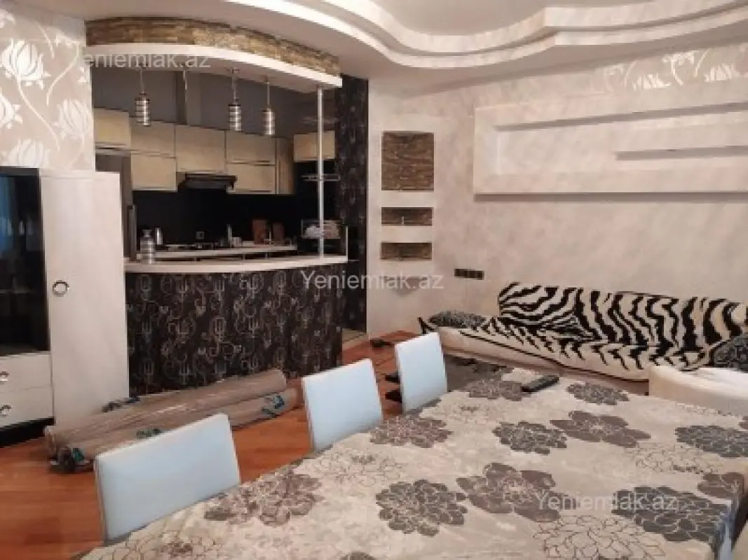 Satılır 3 otaqlı yeni tikili 83 m²