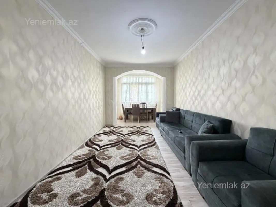 Satılır 4 otaqlı köhnə tikili 100 m²