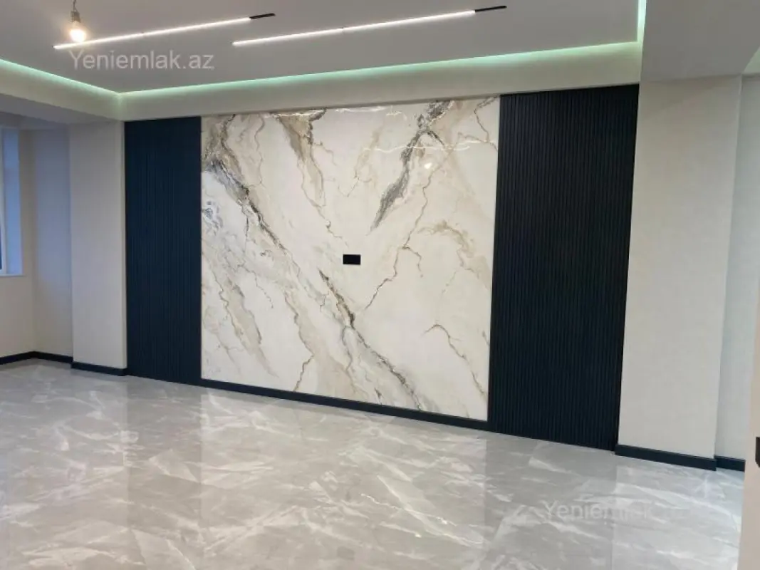 Satılır 3 otaqlı yeni tikili 130 m²