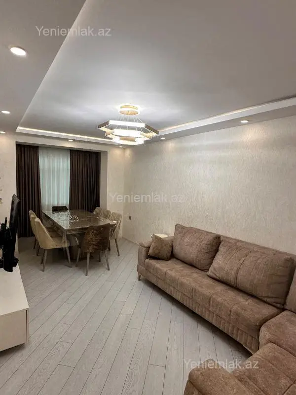Satılır 3 otaqlı köhnə tikili 85 m²