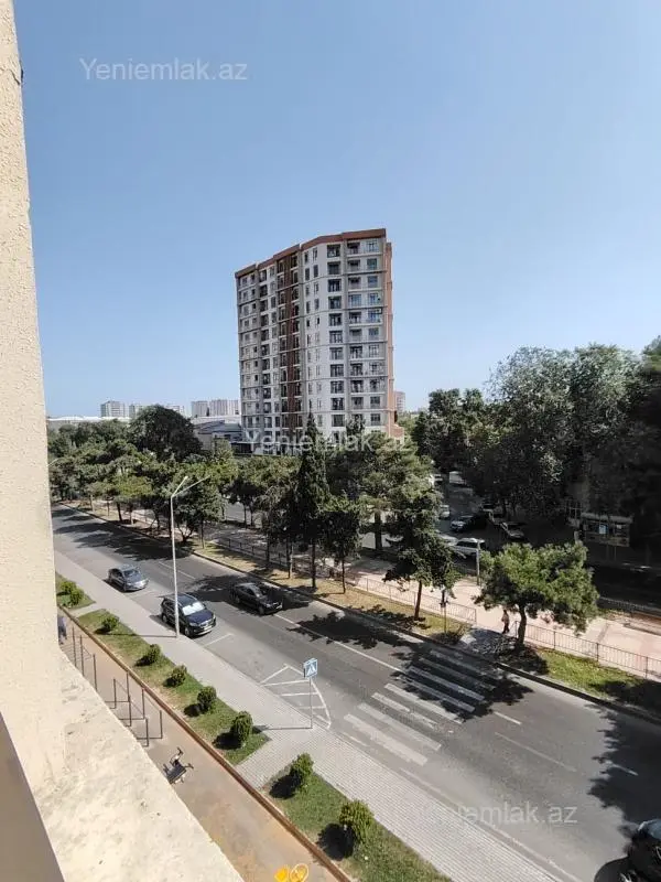Satılır 4 otaqlı yeni tikili 156 m²