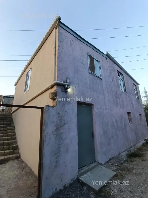 Satılır 4 otaqlı həyət evi 90 m²