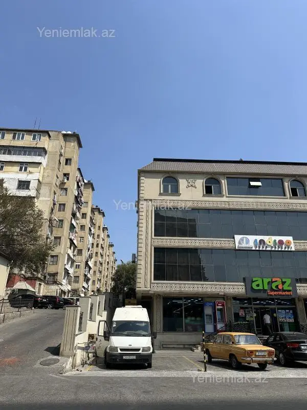 Satılır 2 otaqlı köhnə tikili 65 m²