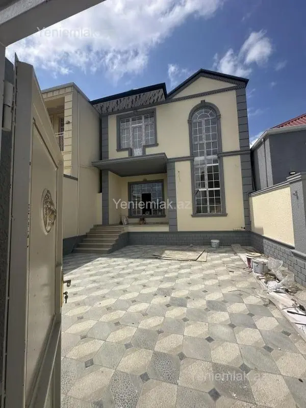 Satılır 4 otaqlı həyət evi 170 m²