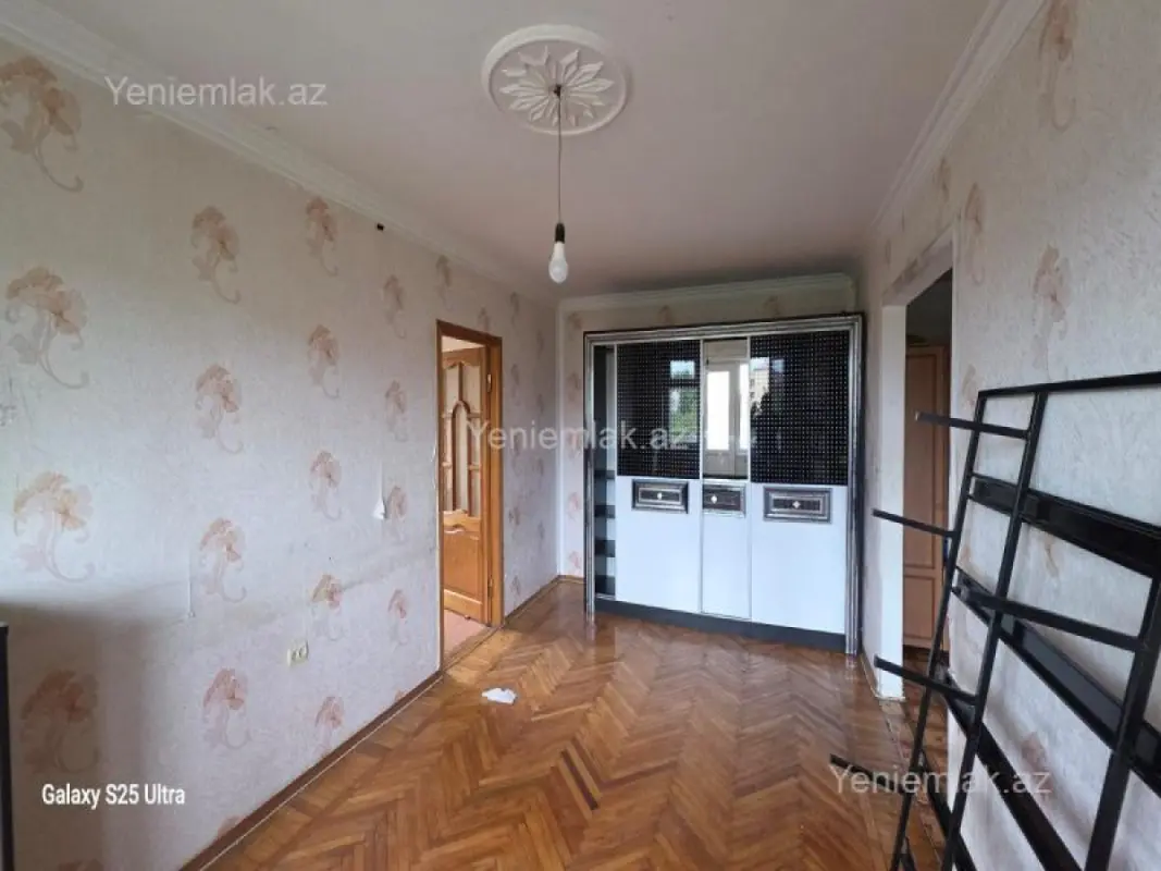 Satılır 2 otaqlı köhnə tikili 47 m²