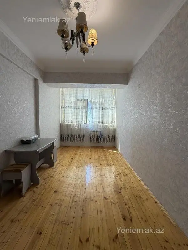 Satılır 3 otaqlı yeni tikili 50 m²