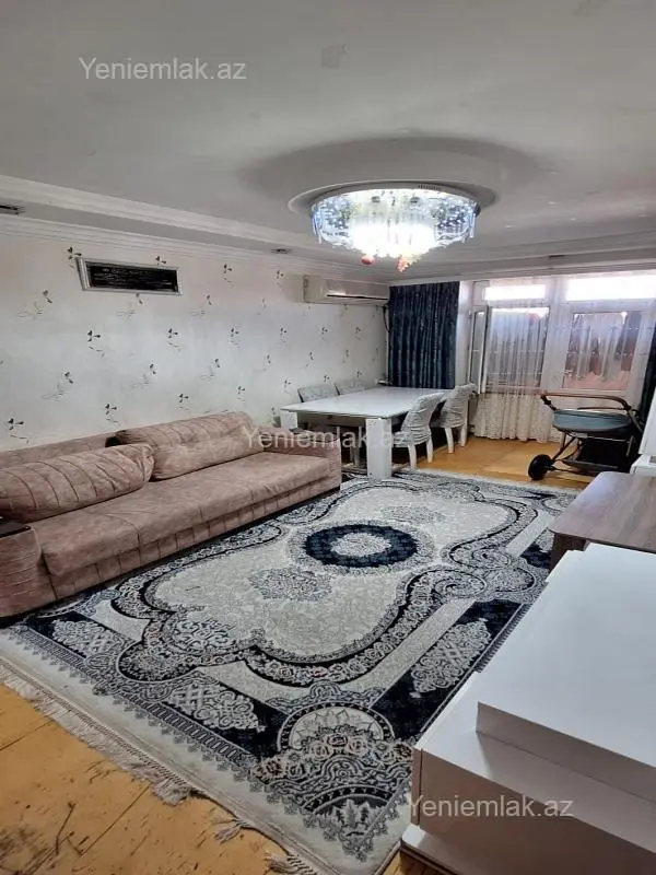 Satılır 2 otaqlı köhnə tikili 65 m²