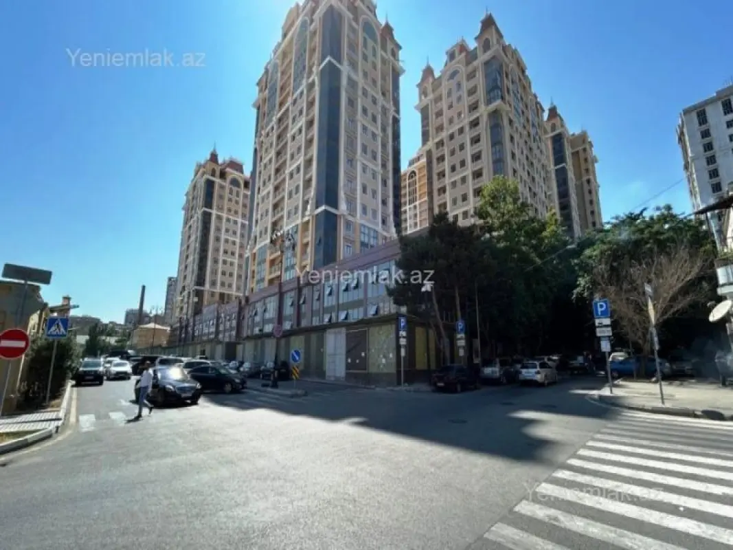 Satılır 3 otaqlı yeni tikili 110 m²