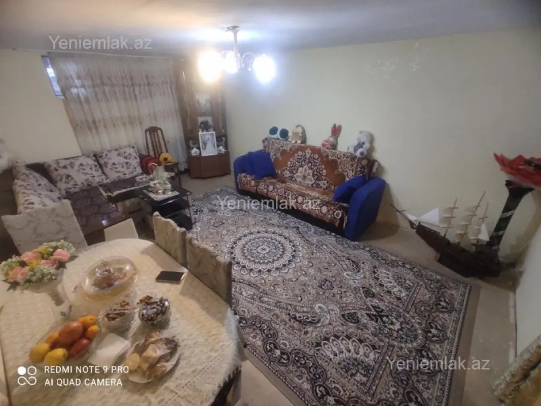 Satılır 2 otaqlı köhnə tikili 50 m²