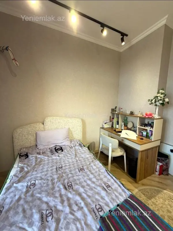 Satılır 2 otaqlı yeni tikili 61 m²