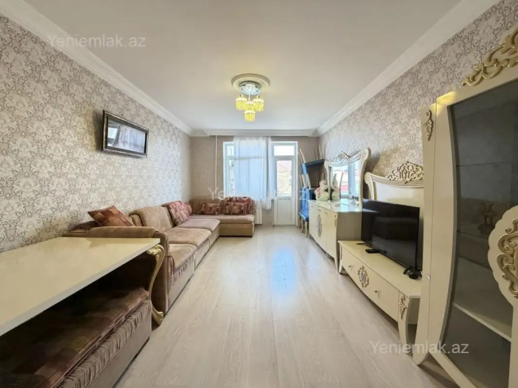 Satılır 3 otaqlı köhnə tikili 85 m²