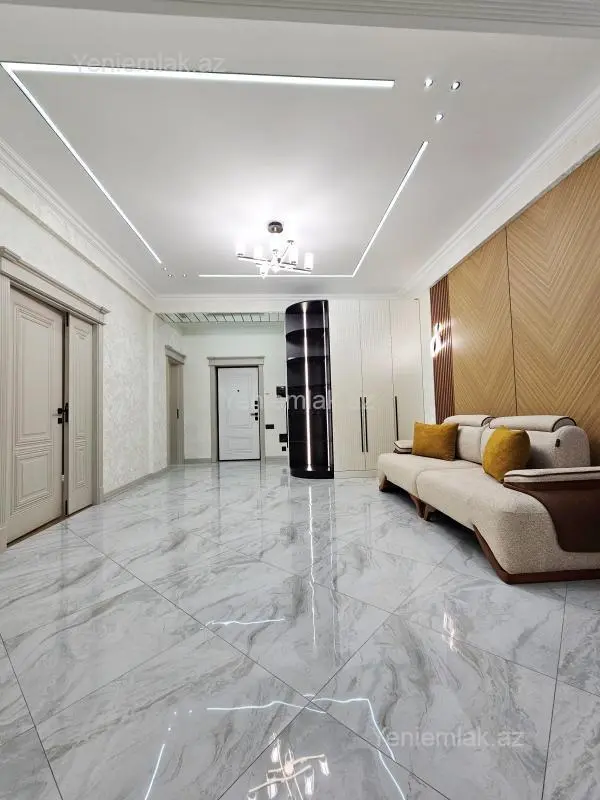 Satılır 3 otaqlı yeni tikili 140 m²